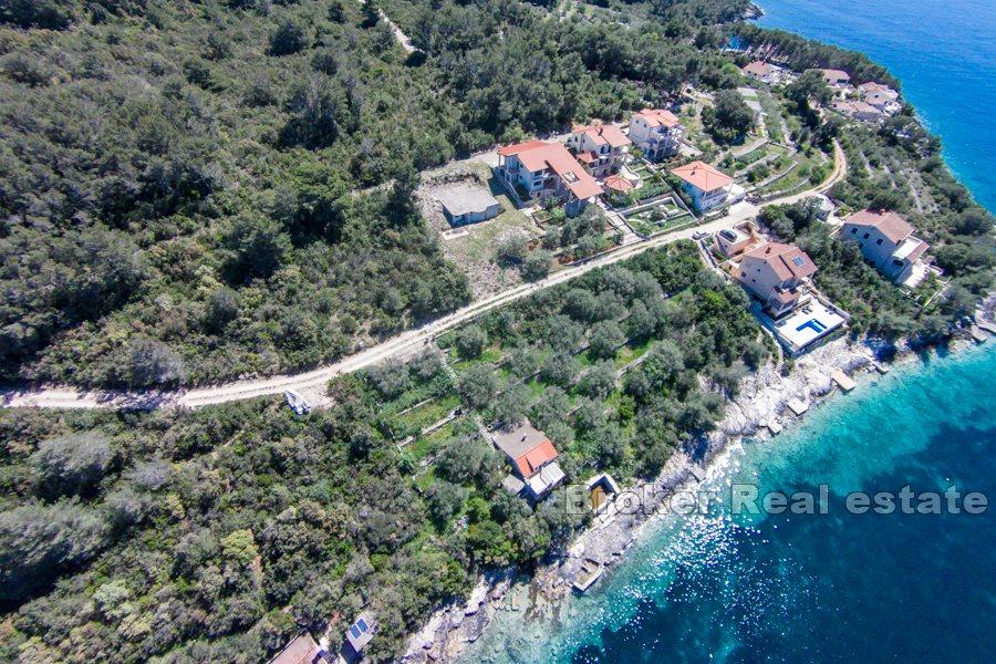 Zemljište u drugom redu do mora, s otvorenim pogledom