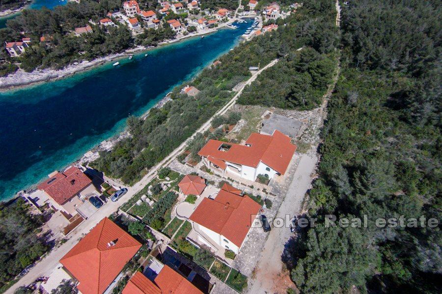 Land in the second row to the sea, with open view