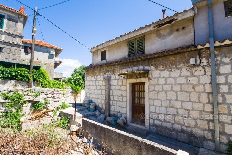 Casa bifamiliare con vista mare