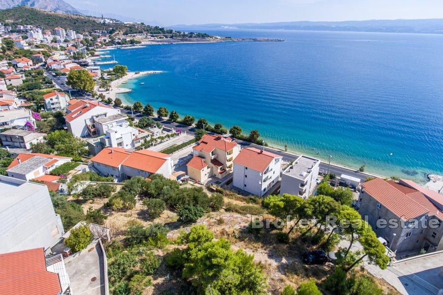 Building land first row to the sea