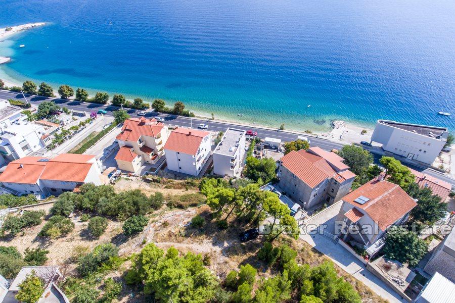 Building land first row to the sea