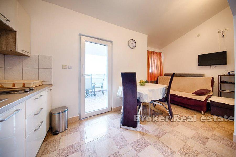 Mehrfamilienhaus erste Reihe zum Meer