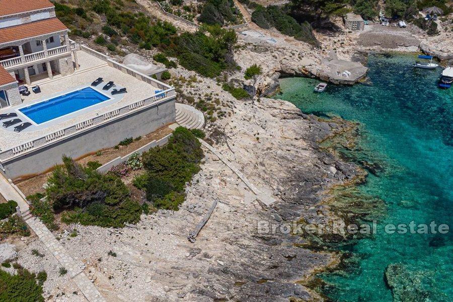 Einzigartiges Steinhaus am Meer