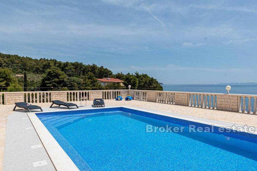 Einzigartiges Steinhaus am Meer