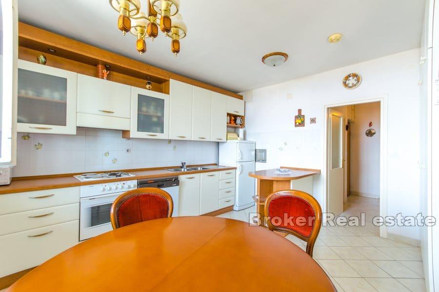 Blatine, apartmán s otevřeným výhledem na moře