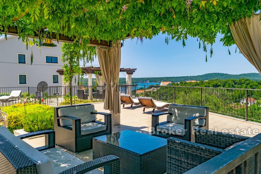 Villa with pool and sea view