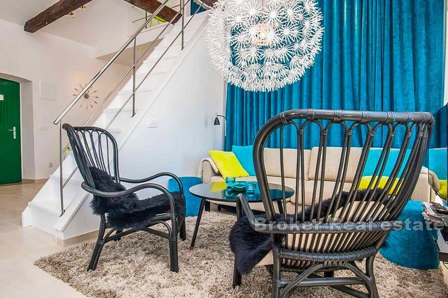 Maison en pierre rénovée avec vue mer