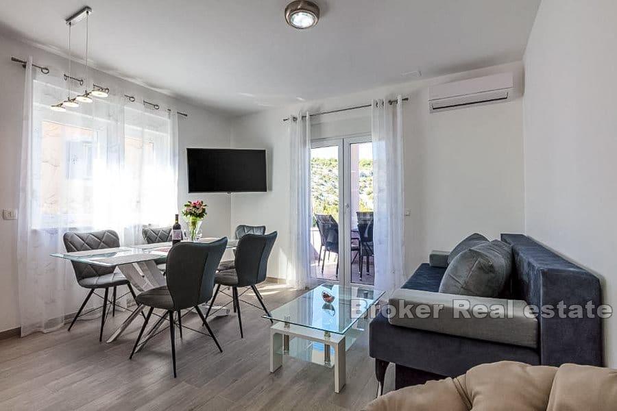 Apartmánový dům ve druhé řadě k moři
