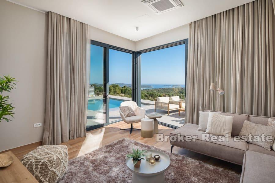 To sjarmerende moderne villaer