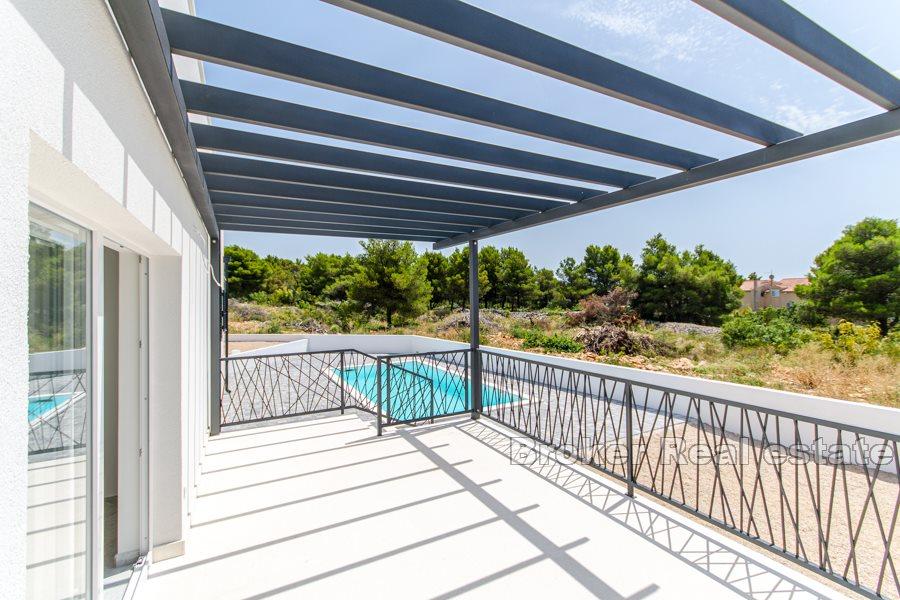 Obiteljska kuća s bazenom