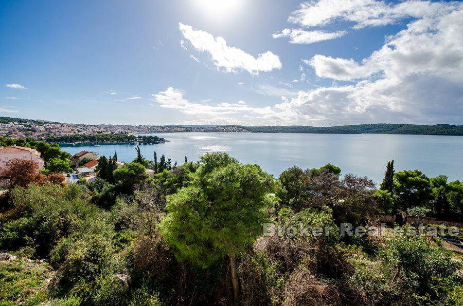 Two-bedroom apartment with a sea view
