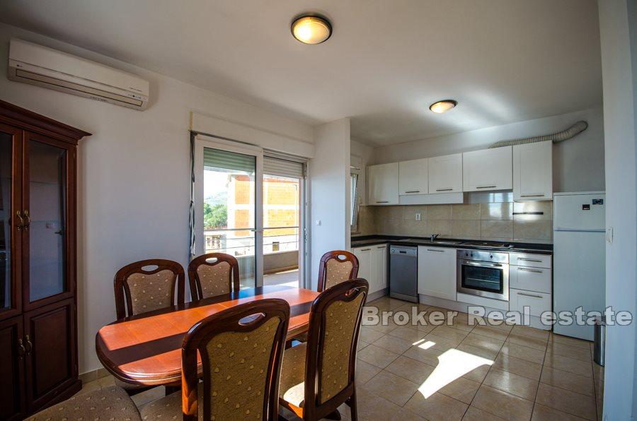 Apartmán se 2 ložnicemi a výhledem na moře
