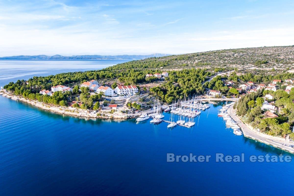 01-2013-169-Brac-villa-sea-view-for-sale