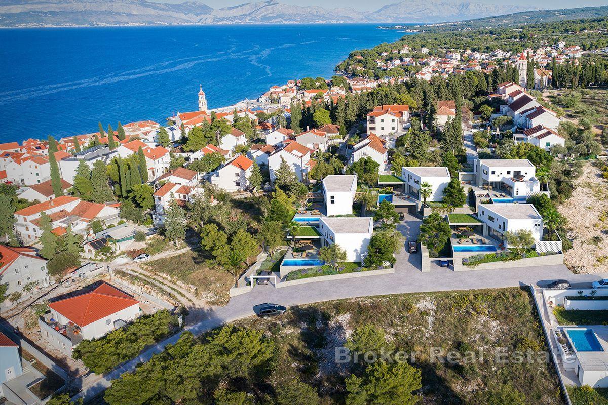 Villa moderna di nuova costruzione con piscina