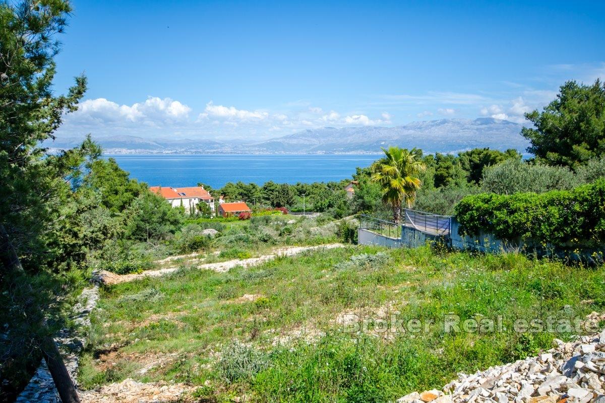 Участок под застройку с разрешением на строительство