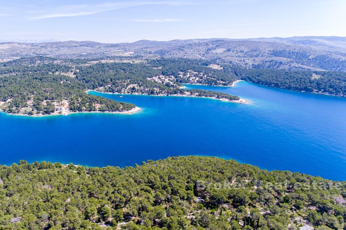 Građevinsko zemljište u turističkoj zoni u prvom redu do mora