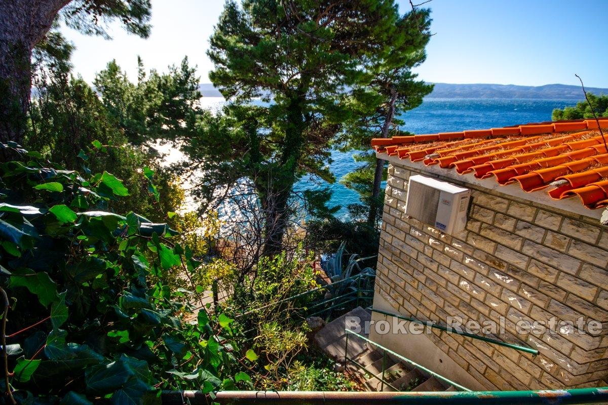 House in first row to the sea