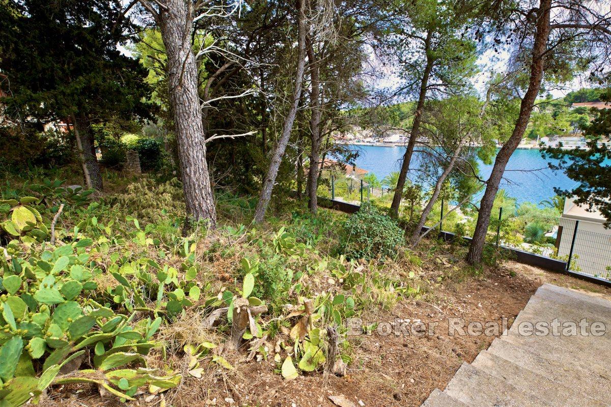 Building plot in the second row to the sea