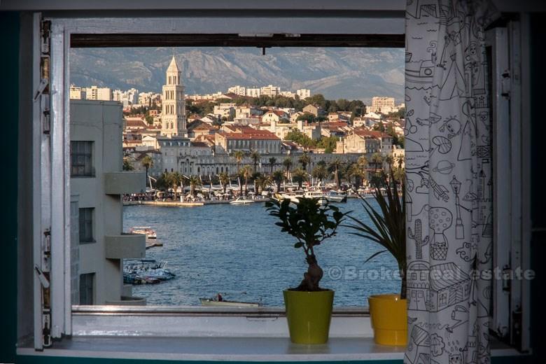 Apartmán, v centru města, na prodej