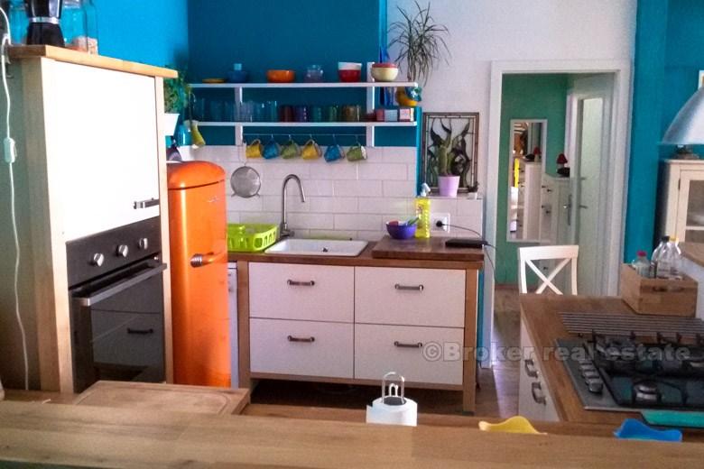 Leilighet, i sentrum av byen, til salgs