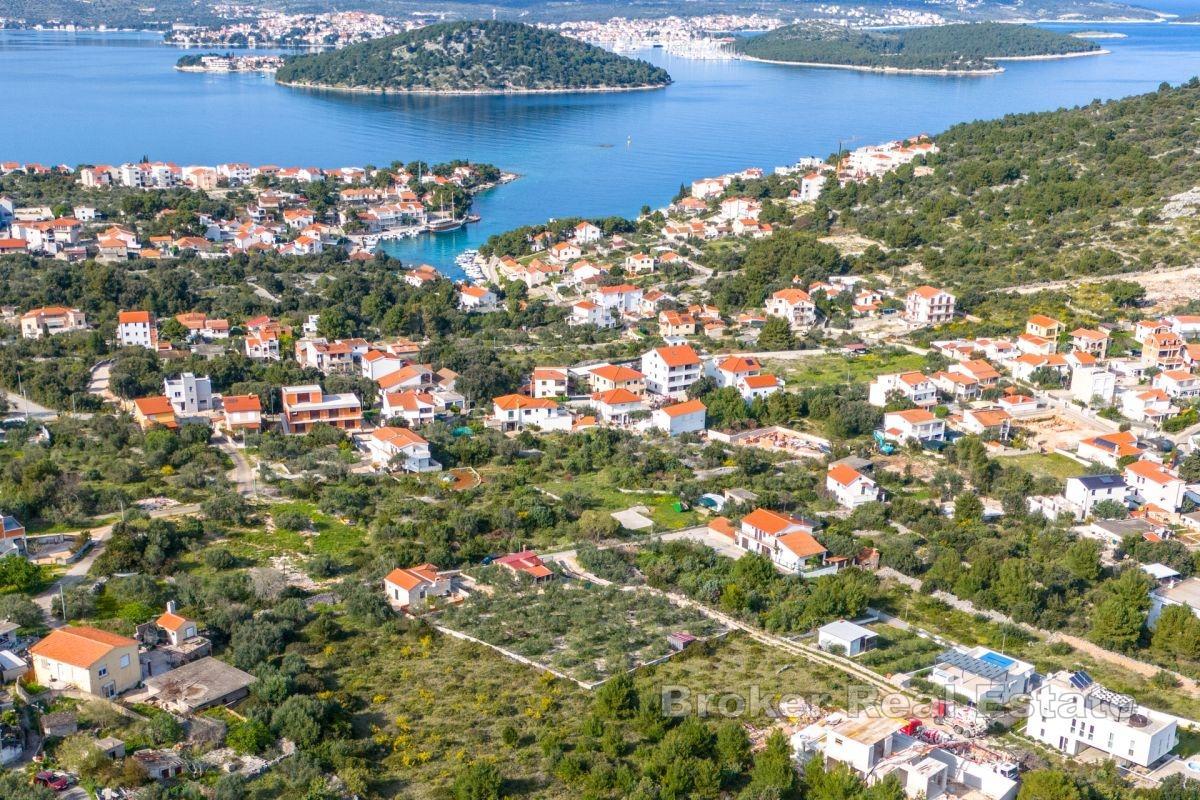 Terreno edificabile con vista mare aperta