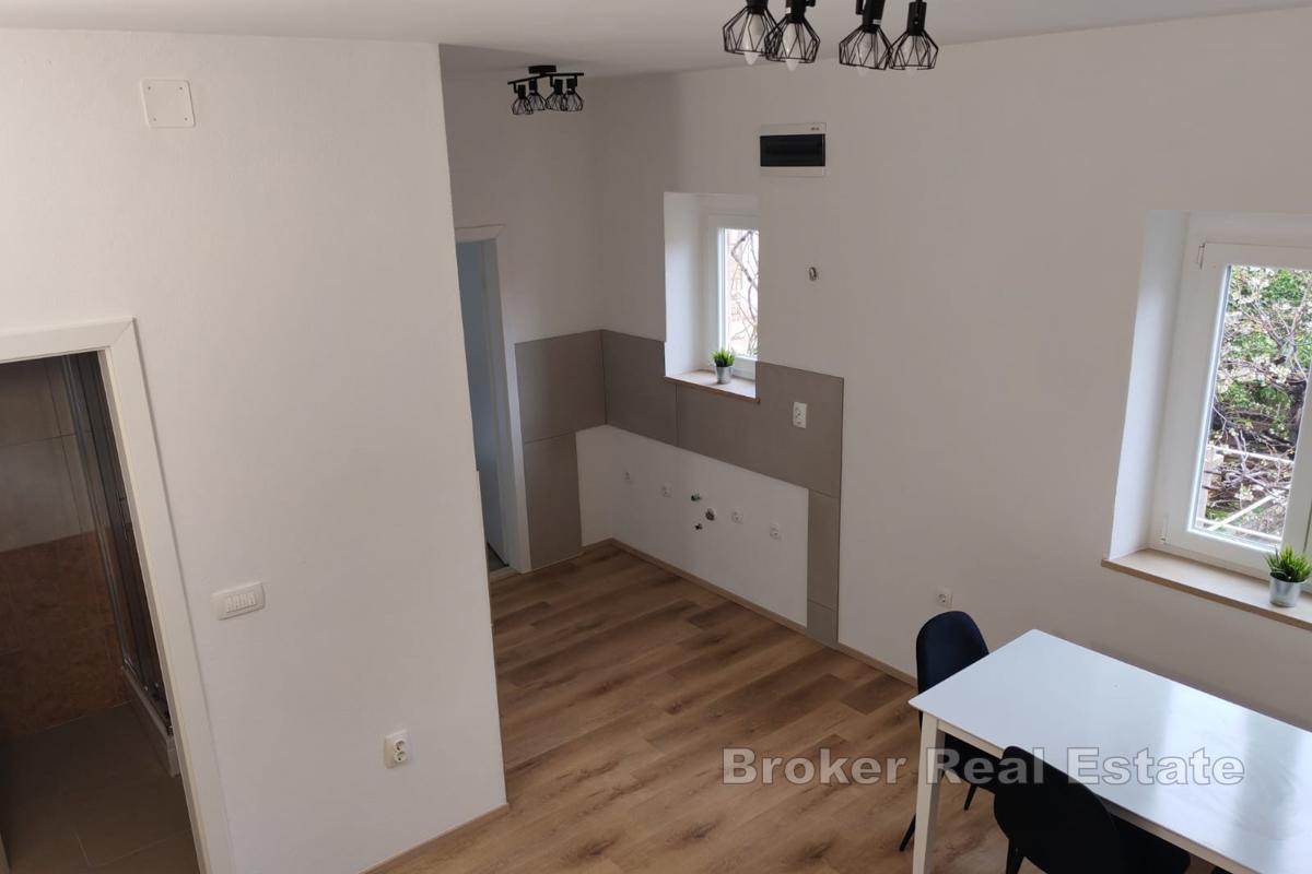 Lägenhet med ett sovrum nära havet