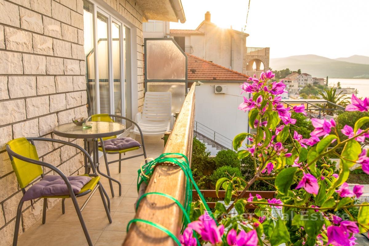 Casa bifamiliare in prima fila sul mare