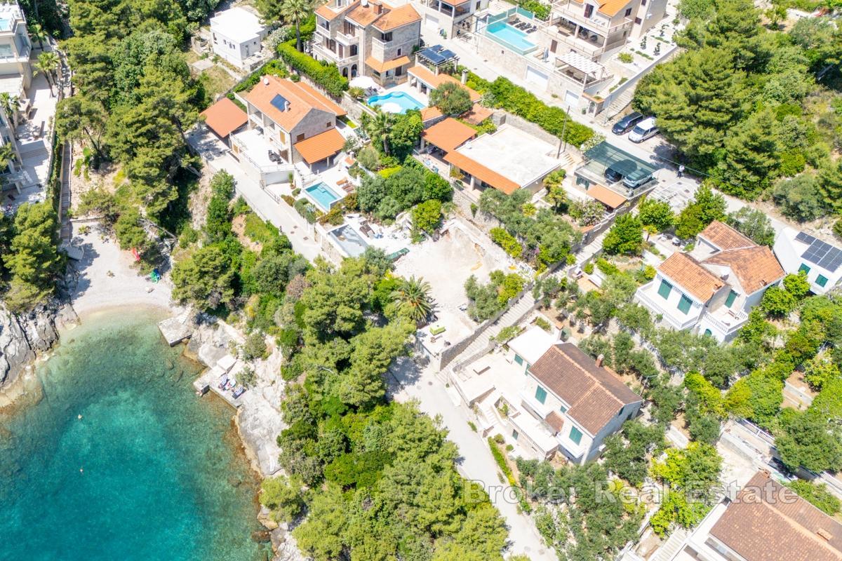 Belle maison avec vue dégagée sur la mer