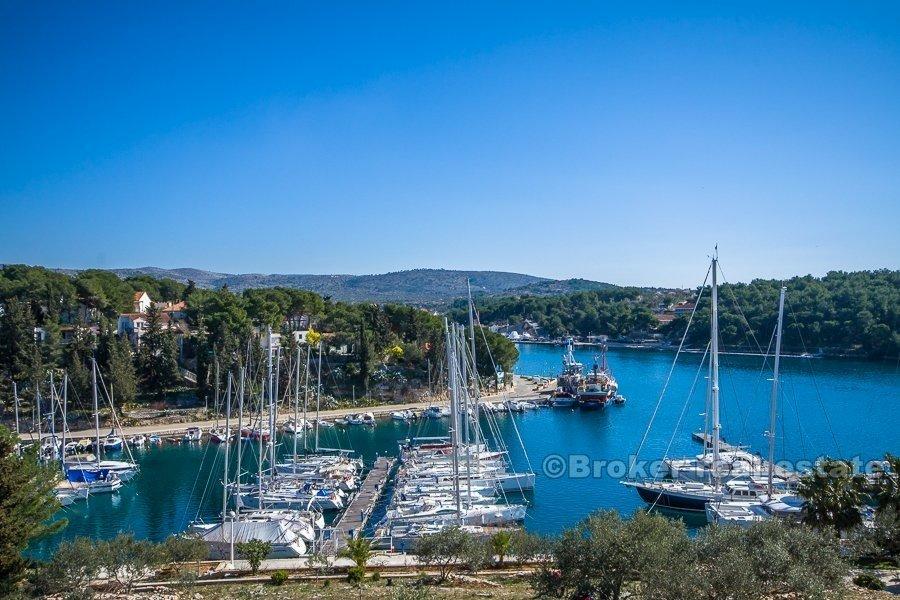 Appartamento in riva al mare, in vendita