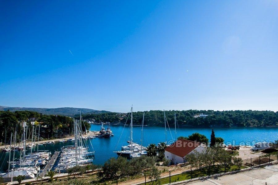 Appartamento in riva al mare, in vendita