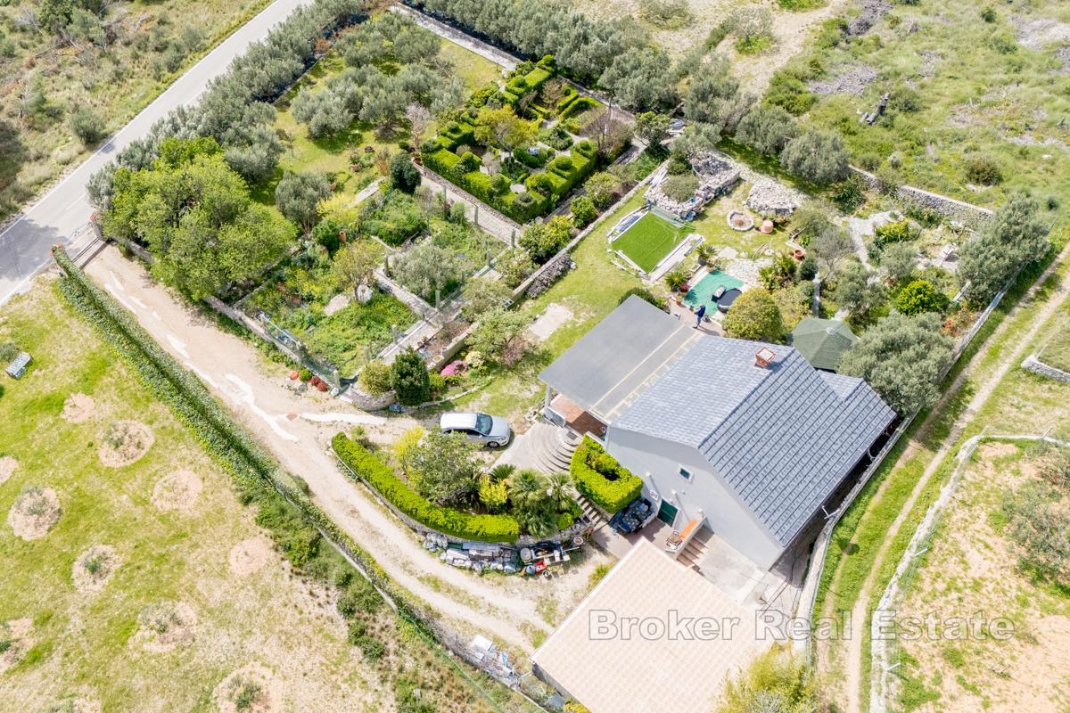 Izuzetna nekretnina s pogledom na more