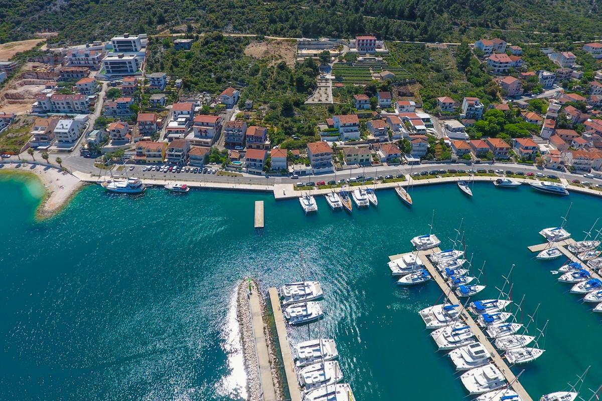 001-2013-233-Marina-Building-land-with-sea-view-for-sale