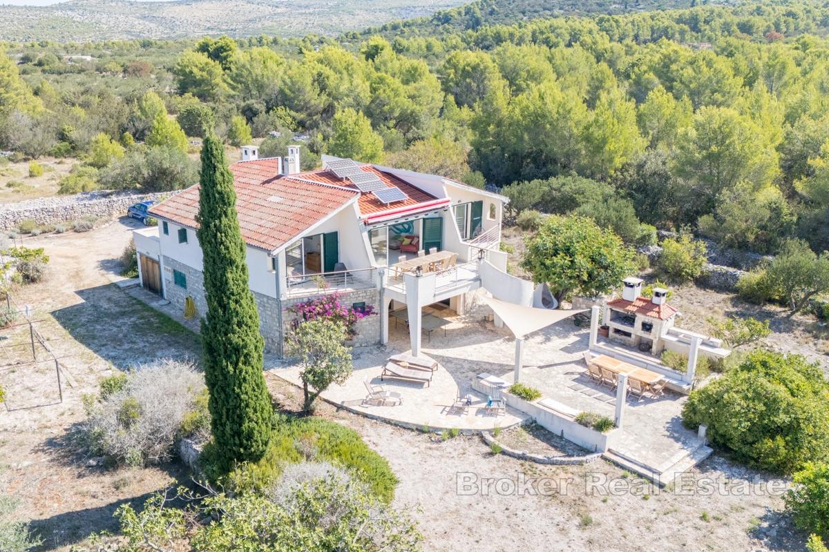 Abgeschiedenes Haus mit Meerblick