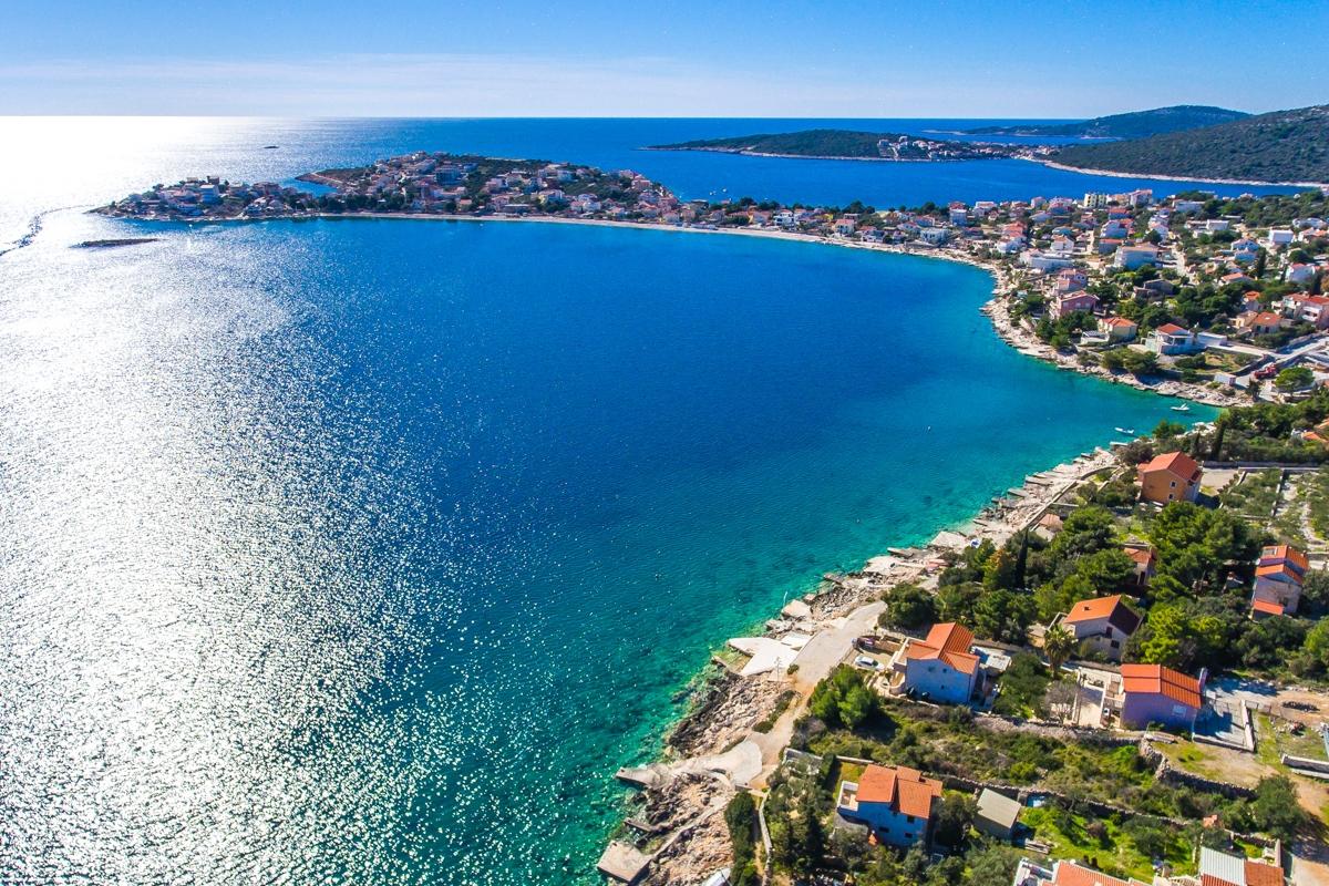 01-2013-246-Rogoznica-area-plot-first-row-for-sale