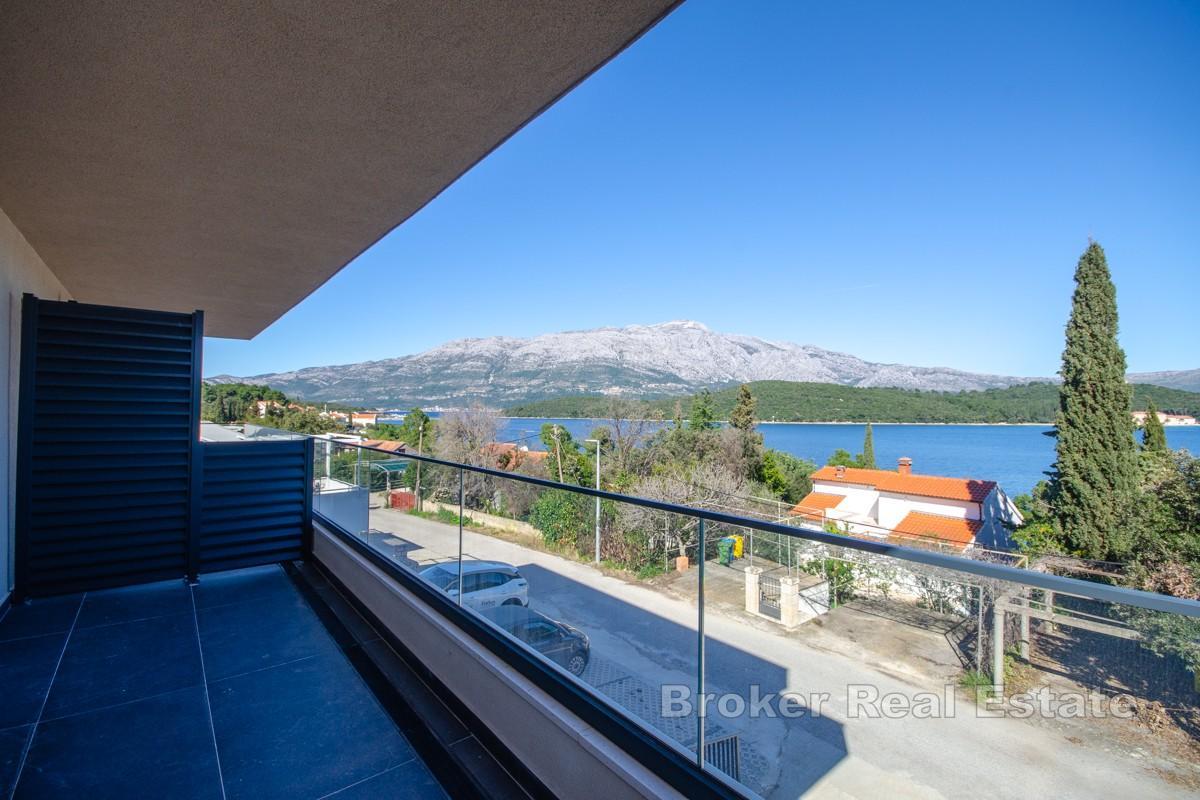 Двухуровневая квартира с видом на море