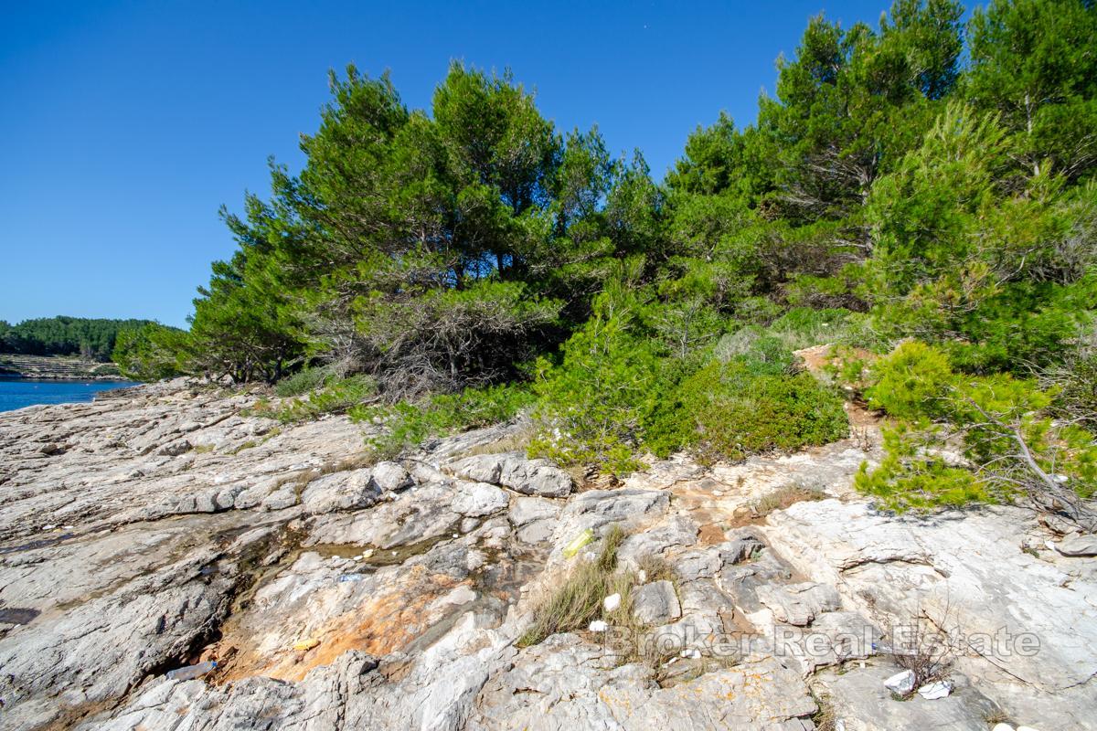 Atrakcyjna działka budowlana w pierwszej linii brzegowej