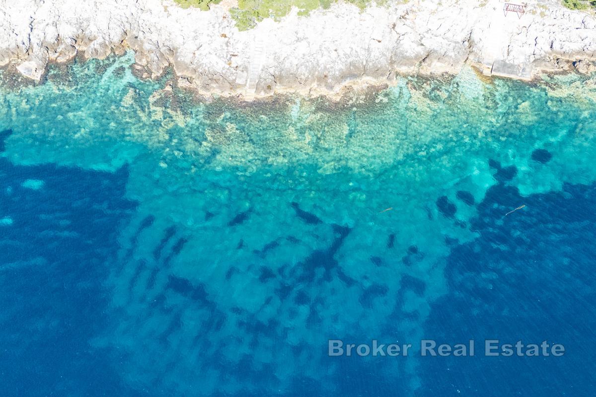 Atrakcyjna działka budowlana w pierwszej linii brzegowej