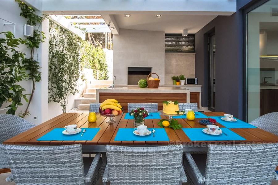 Lyxvilla vid havet, till salu