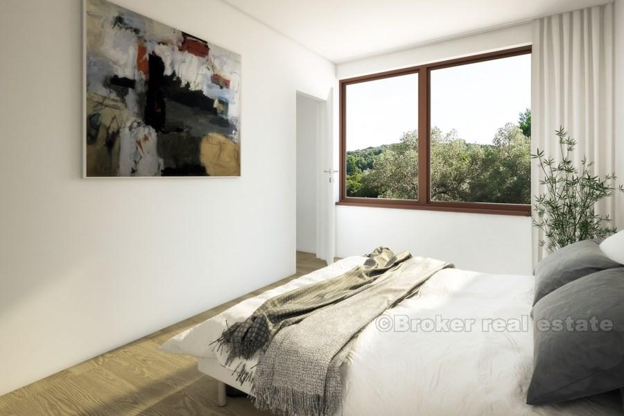 4 apartmana, prvi red do mora, na prodaju