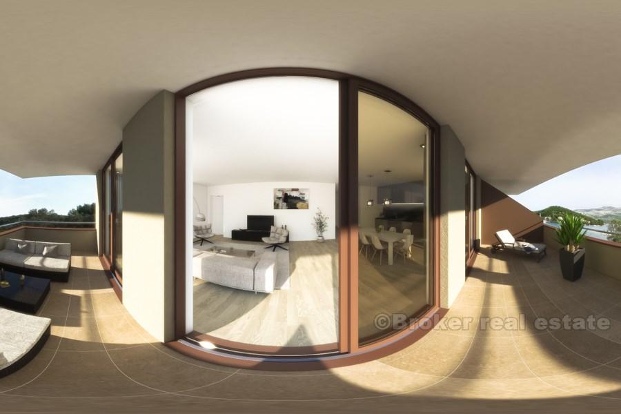 4 apartments, first row to the sea, for sale