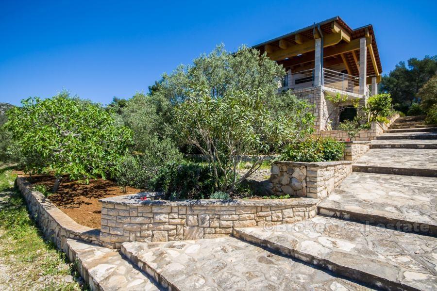 Maison unique avec vue sur la mer, à vendre