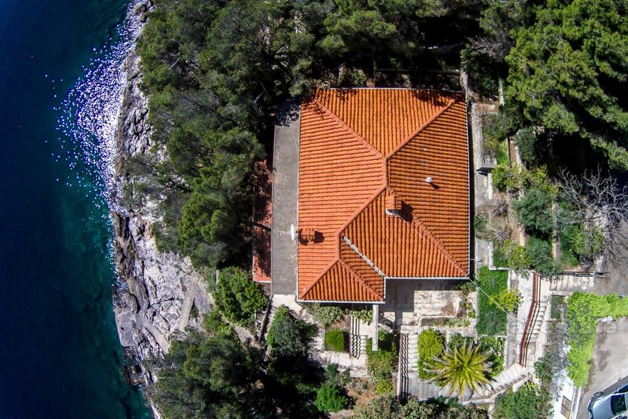 Maison sur 2 étages, au bord de la mer, à vendre