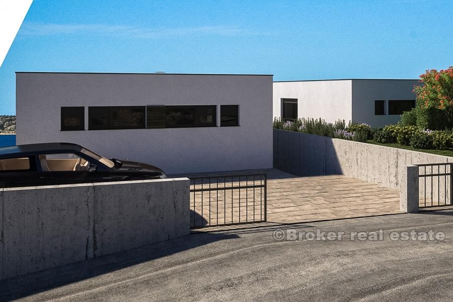 Villa med basseng og havutsikt, til salgs