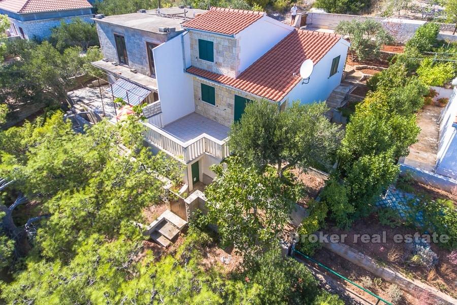 Dom nadbrzeżny z torfowiskiem, na sprzedaż