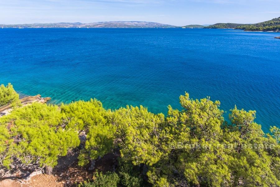 Maison pieds dans l'eau avec lande, à vendre