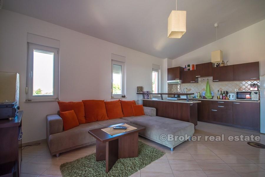 Appartamento con due camere da letto, vista mare, vendita