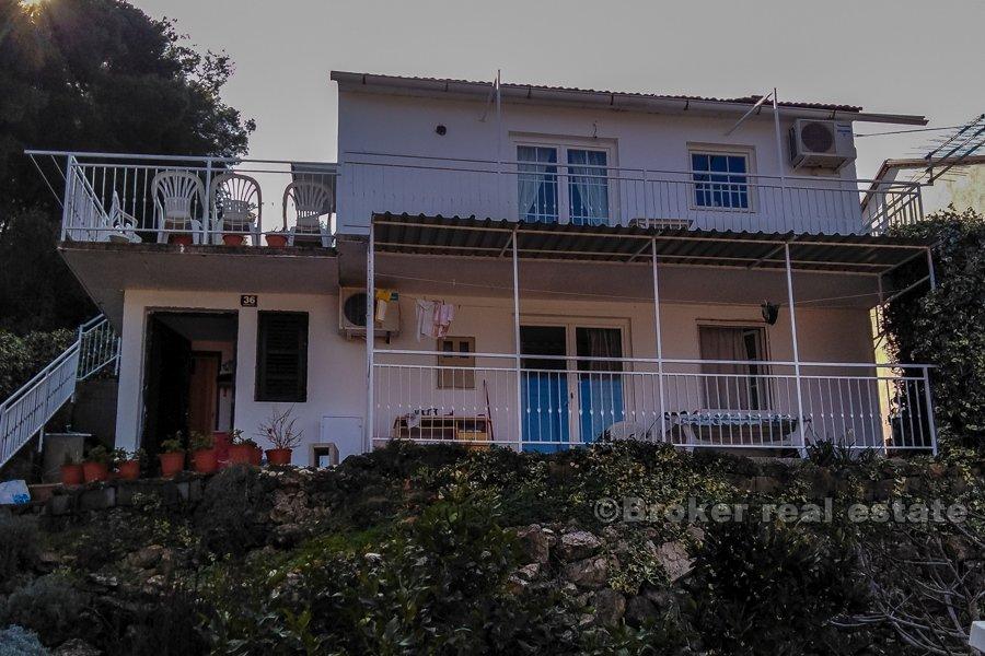 2-stöckiges Haus mit Meerblick, zu verkaufen