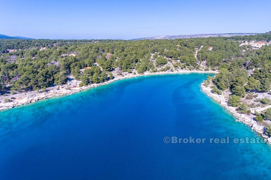 Land first row to the sea, for sale