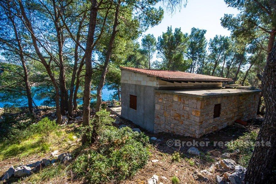 Land first row to the sea, for sale