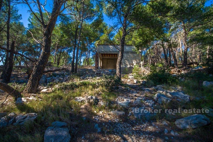 Land first row to the sea, for sale